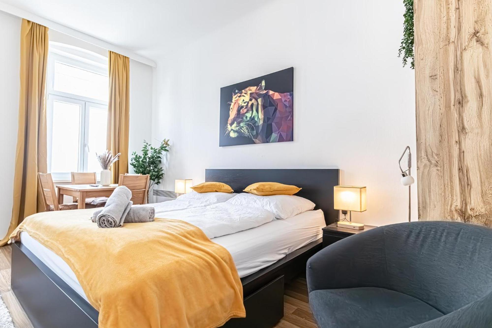 Explore Vienna: 1Br Retreat Near Westbahnhof Εξωτερικό φωτογραφία