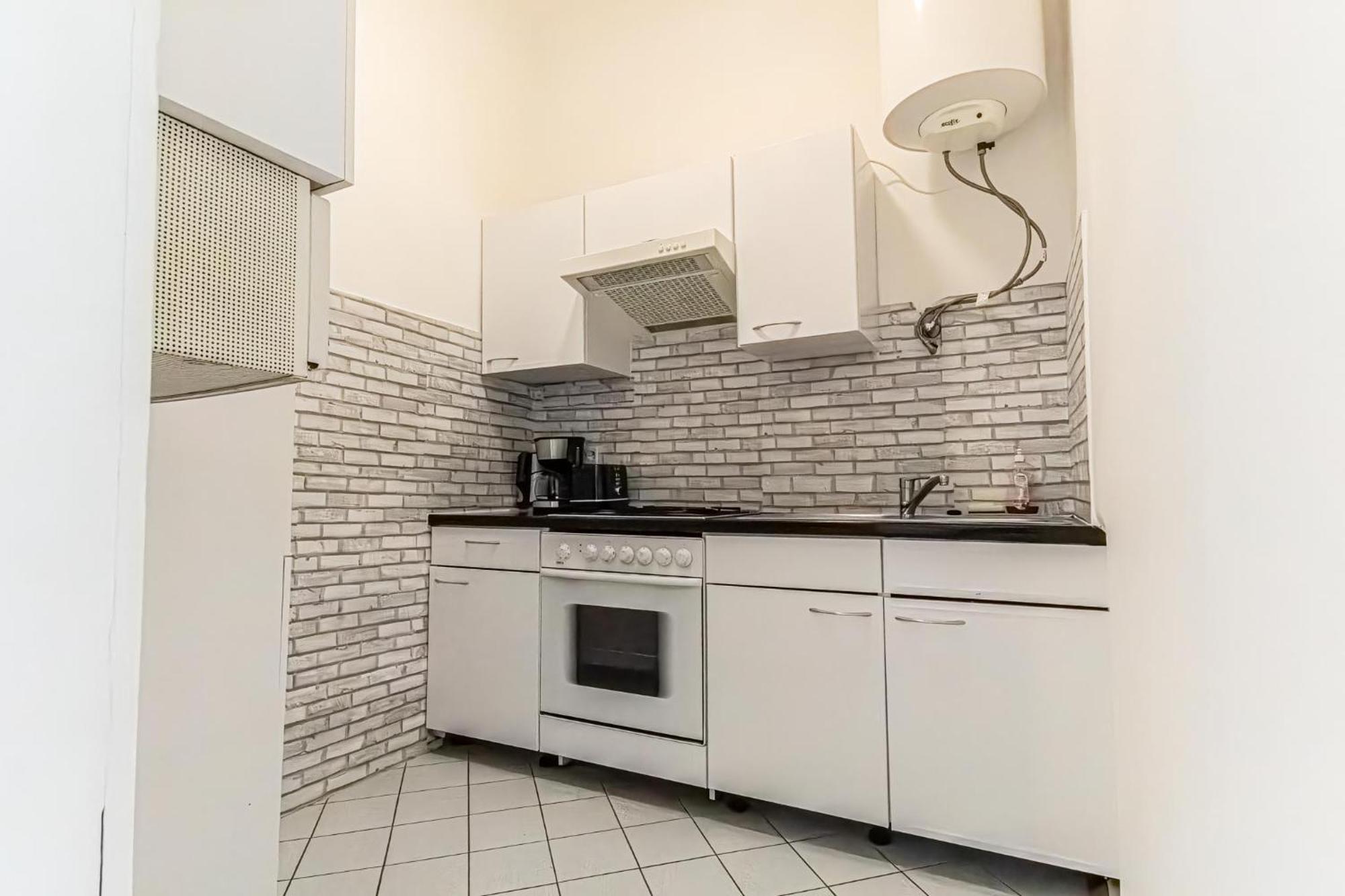 Explore Vienna: 1Br Retreat Near Westbahnhof Εξωτερικό φωτογραφία