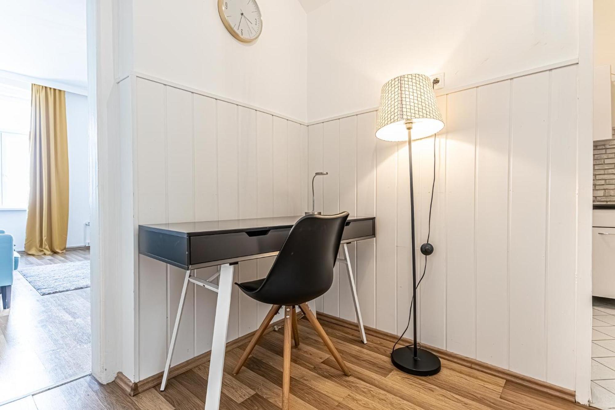 Explore Vienna: 1Br Retreat Near Westbahnhof Εξωτερικό φωτογραφία